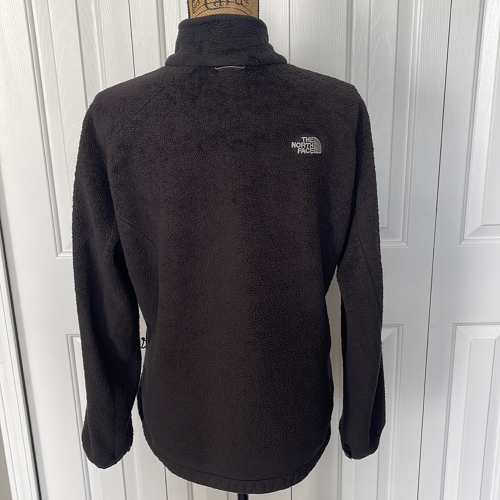 The North Face Black Fuzzy Jacket - Picture 6 of 6